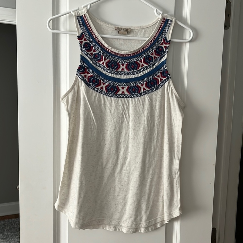 Lucky Brand size Medium, embroidered neckline tank top, oatmeal heather color